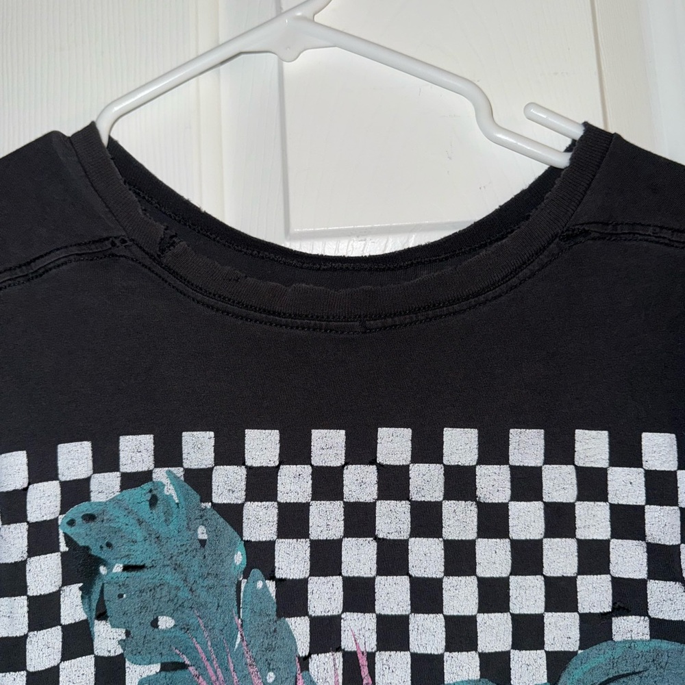 Distressed Black Graphic T-Shirt with Tropical Graphic Print Front & Back - Picture 9 of 11
